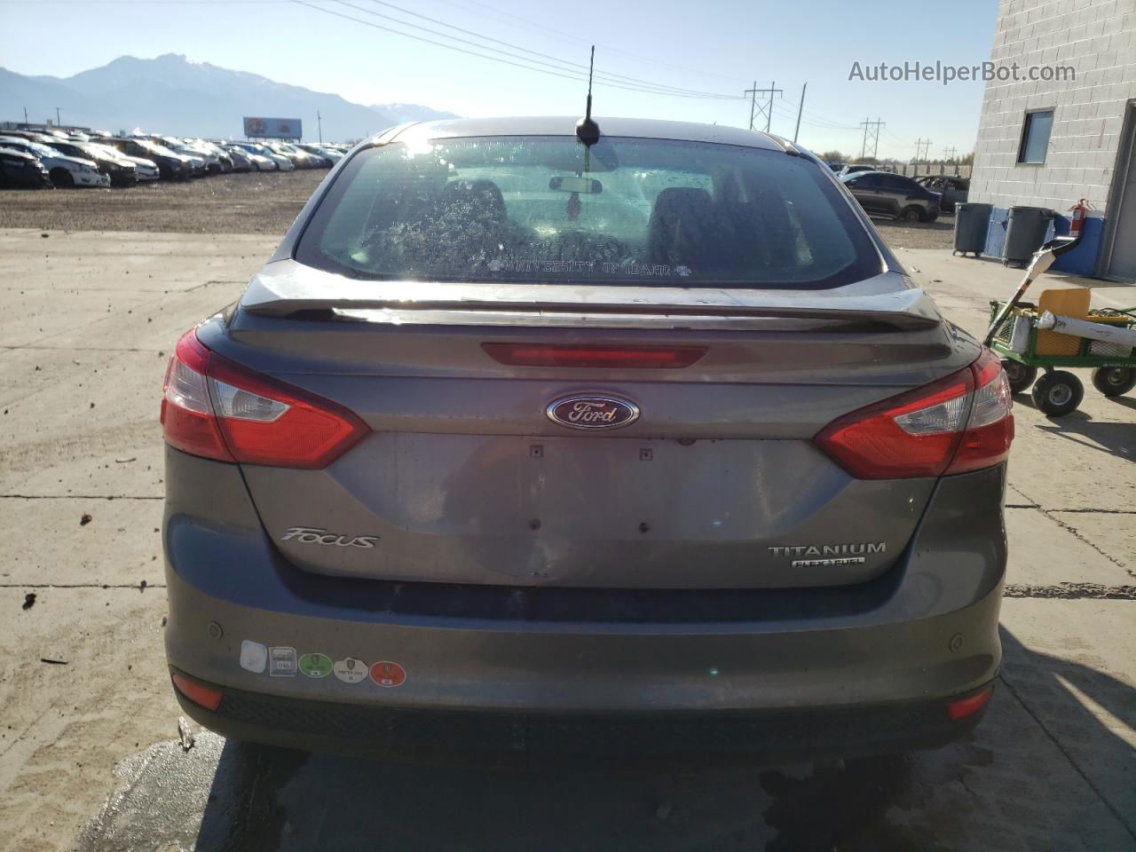 2013 Ford Focus Titanium Серый vin: 1FADP3J23DL177411