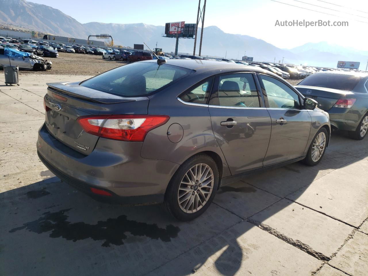 2013 Ford Focus Titanium Gray vin: 1FADP3J23DL177411