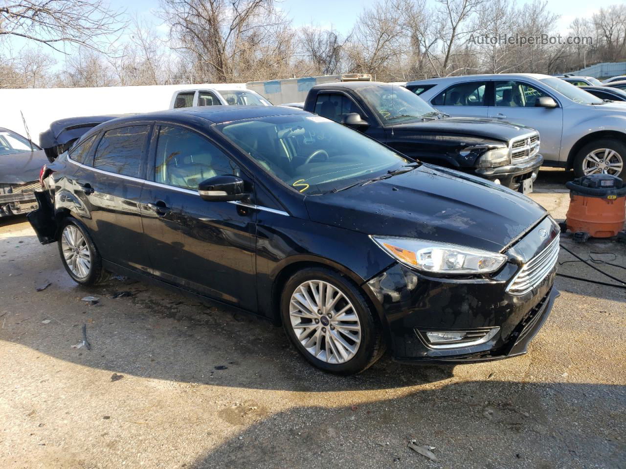 2017 Ford Focus Titanium Черный vin: 1FADP3J24HL244930