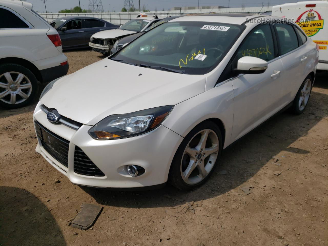 2013 Ford Focus Titanium White vin: 1FADP3J29DL113356