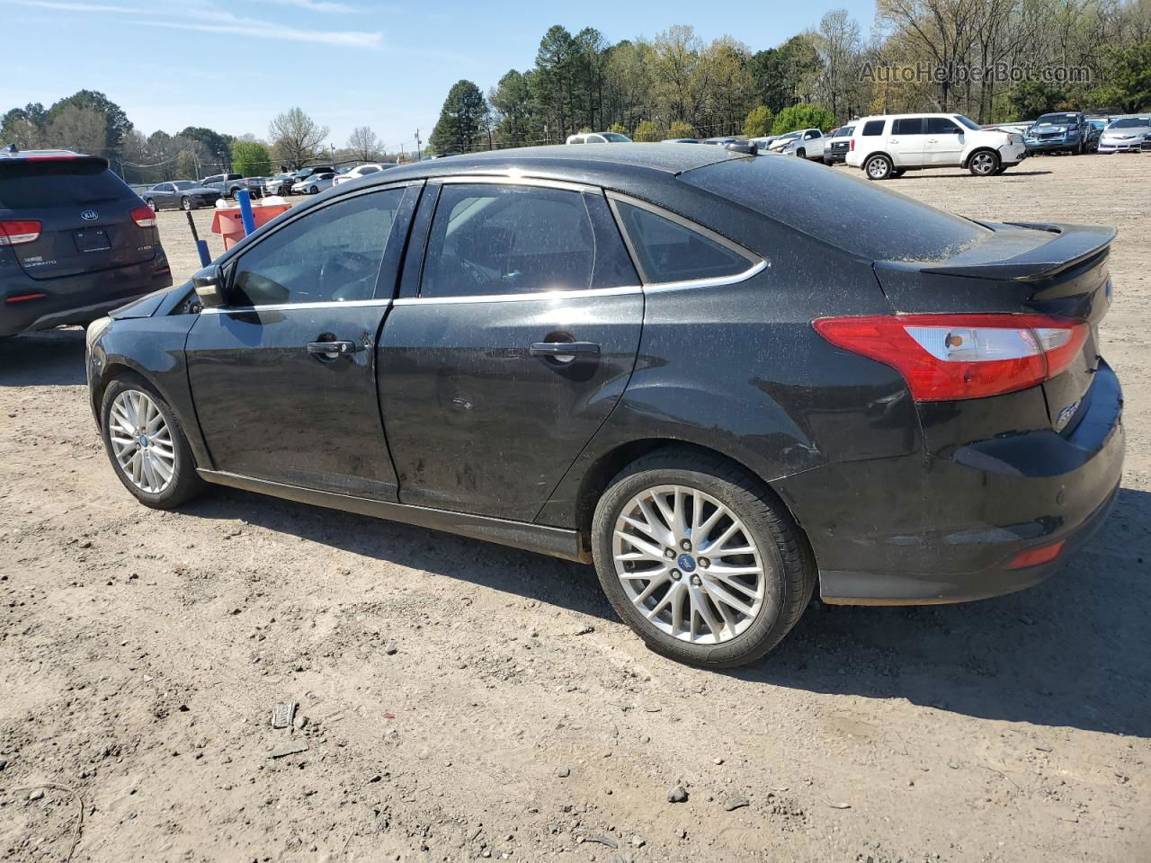 2013 Ford Focus Titanium Black vin: 1FADP3J29DL241032