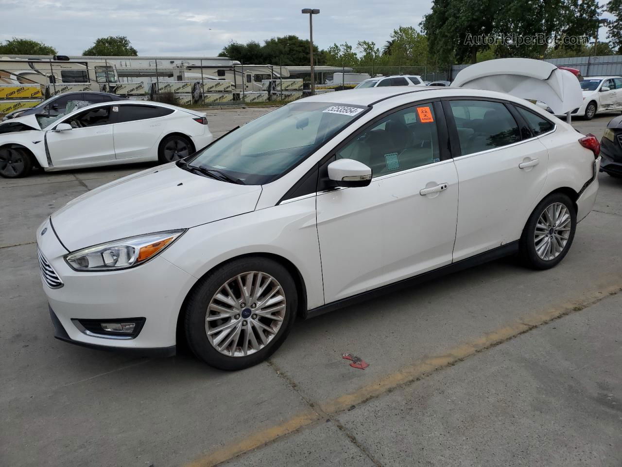 2016 Ford Focus Titanium White vin: 1FADP3J29GL363037