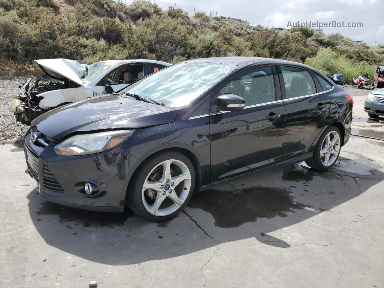 2013 Ford Focus Titanium Black vin: 1FADP3J2XDL117044