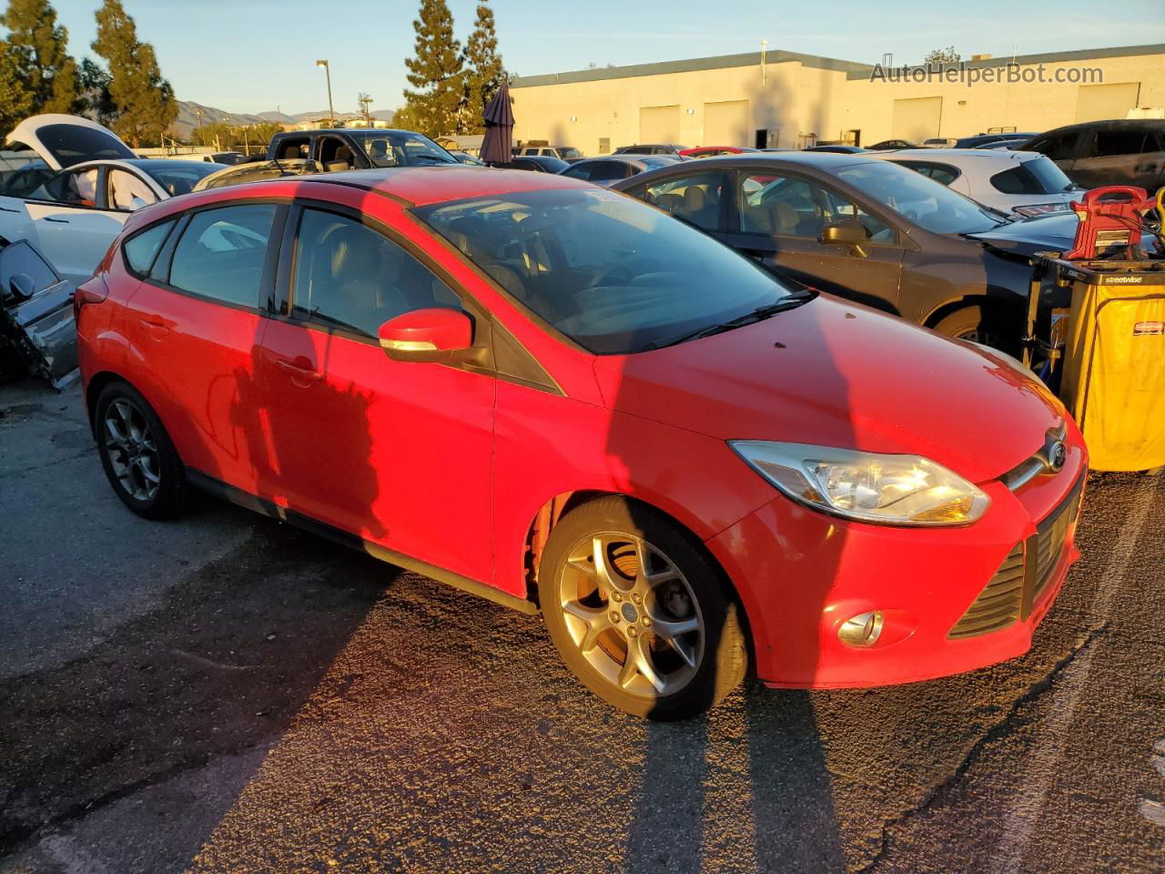 2013 Ford Focus Se Red vin: 1FADP3K20DL124745