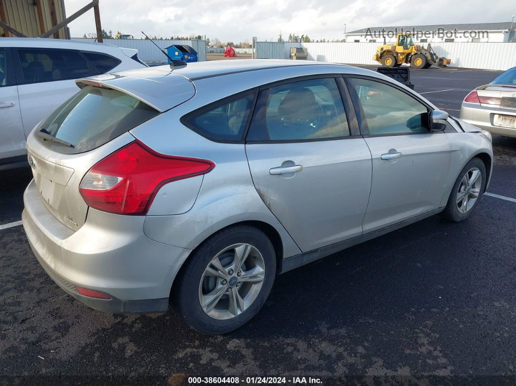 2013 Ford Focus Se Серебряный vin: 1FADP3K20DL137933