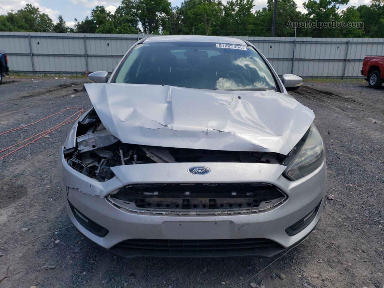 2015 Ford Focus Se Silver vin: 1FADP3K20FL363473