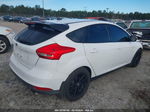 2016 Ford Focus Se White vin: 1FADP3K20GL255825