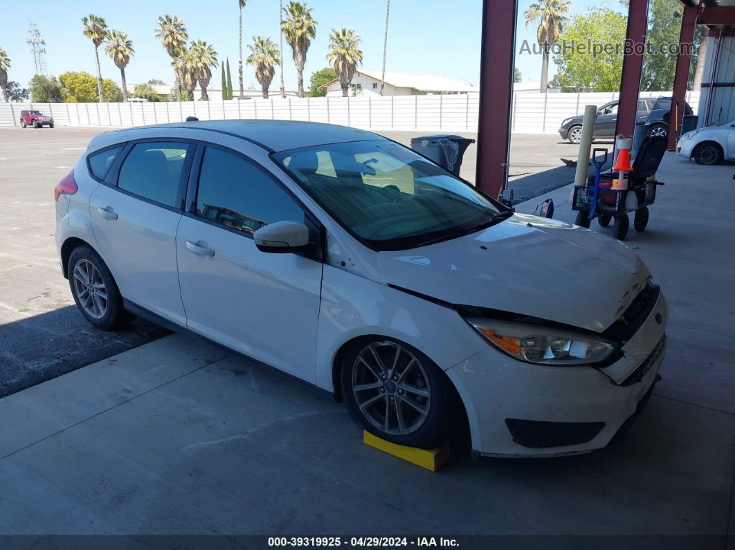 2017 Ford Focus Se White vin: 1FADP3K20HL223927