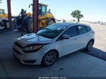 2017 Ford Focus Se White vin: 1FADP3K20HL223927