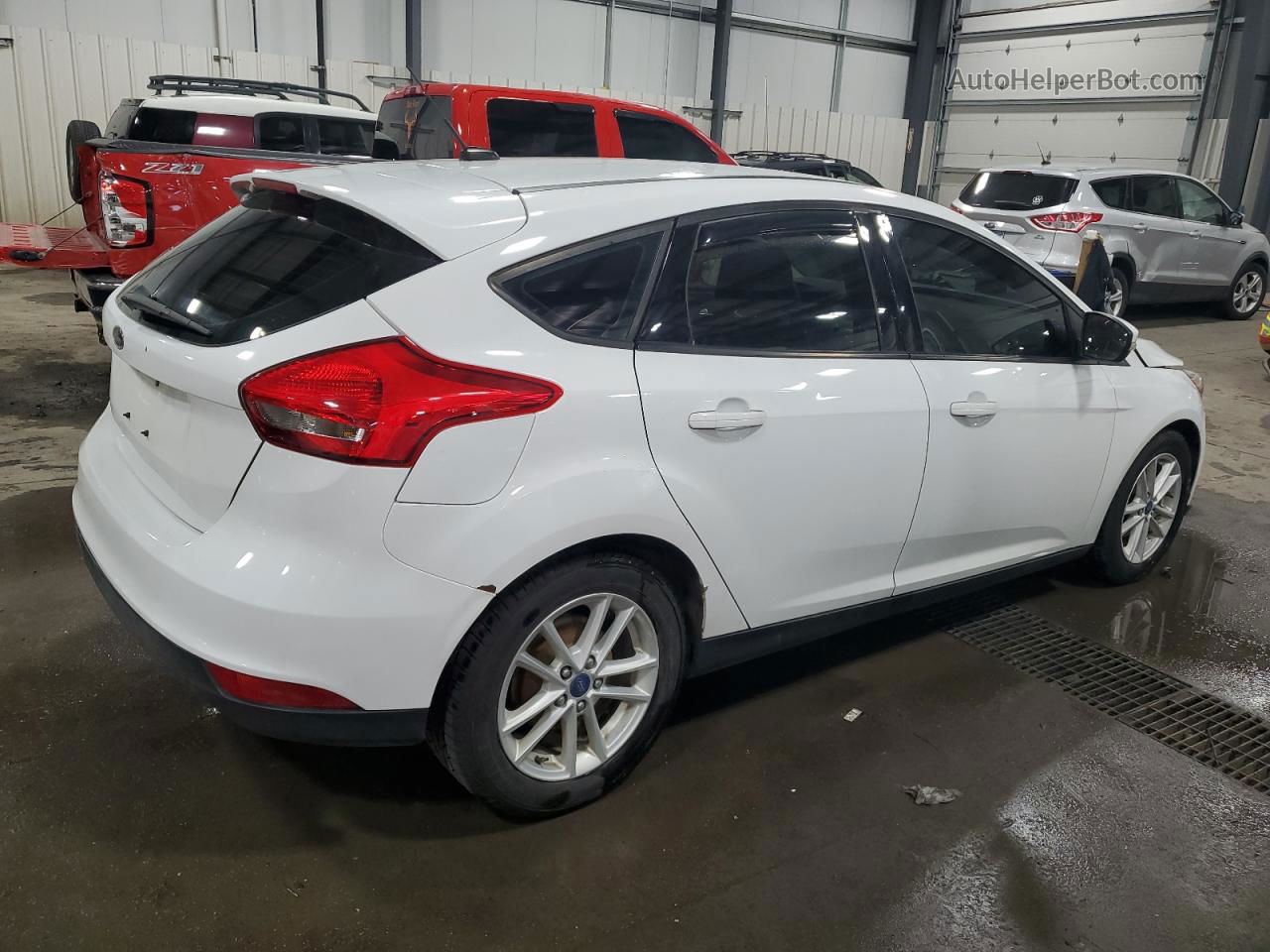 2017 Ford Focus Se White vin: 1FADP3K20HL239397