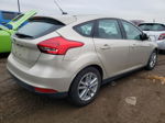 2018 Ford Focus Se Бежевый vin: 1FADP3K20JL231533