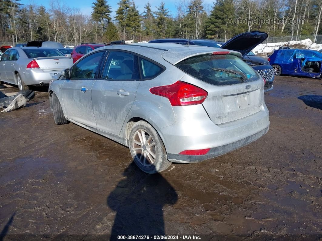 2018 Ford Focus Se Silver vin: 1FADP3K20JL324195