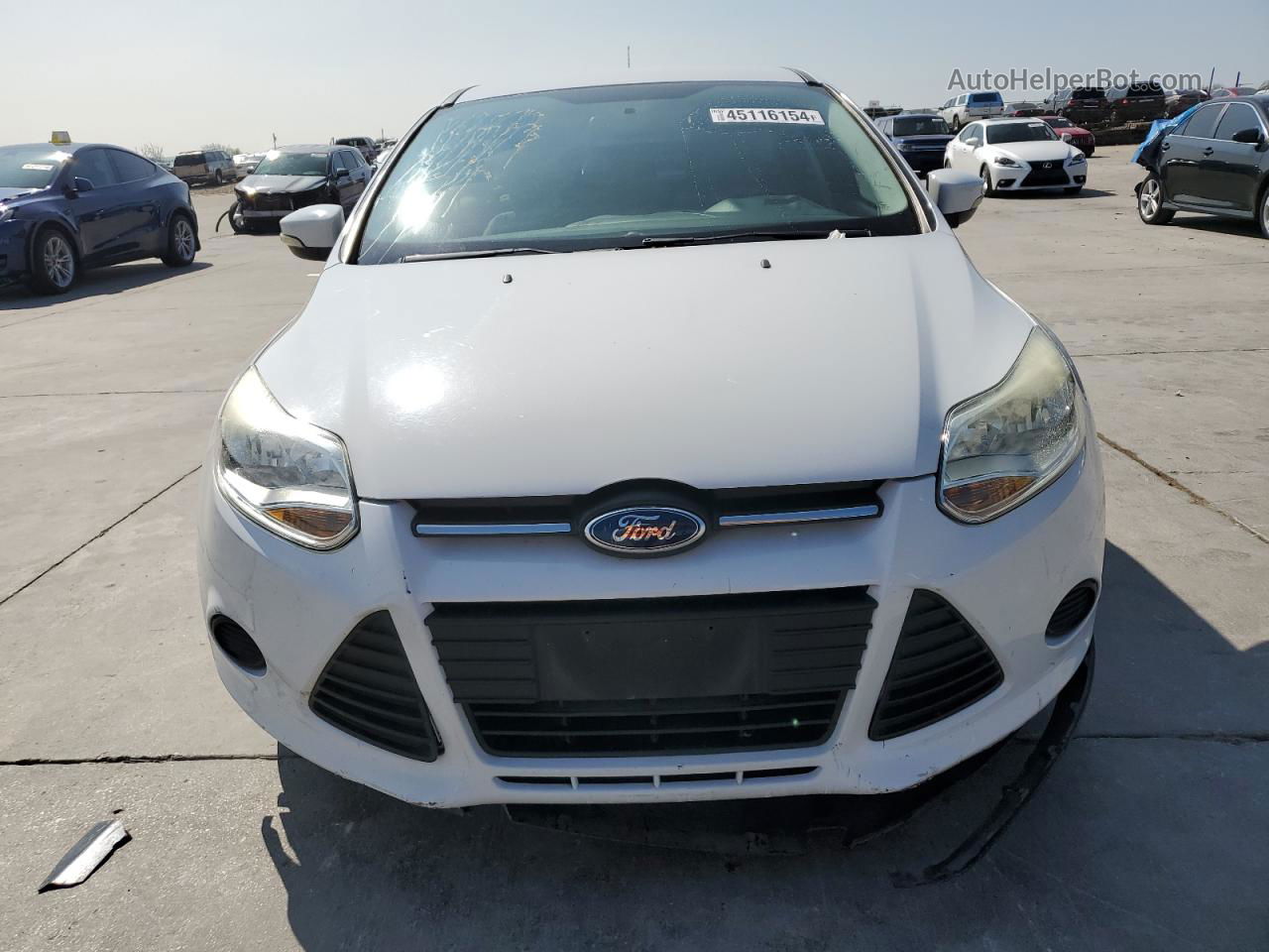 2014 Ford Focus Se White vin: 1FADP3K21EL124576