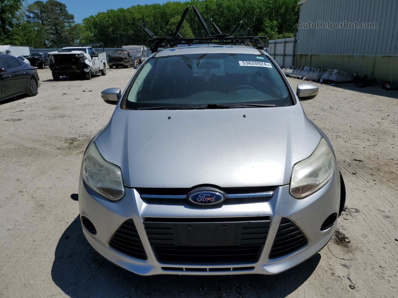 2014 Ford Focus Se Серебряный vin: 1FADP3K21EL150059