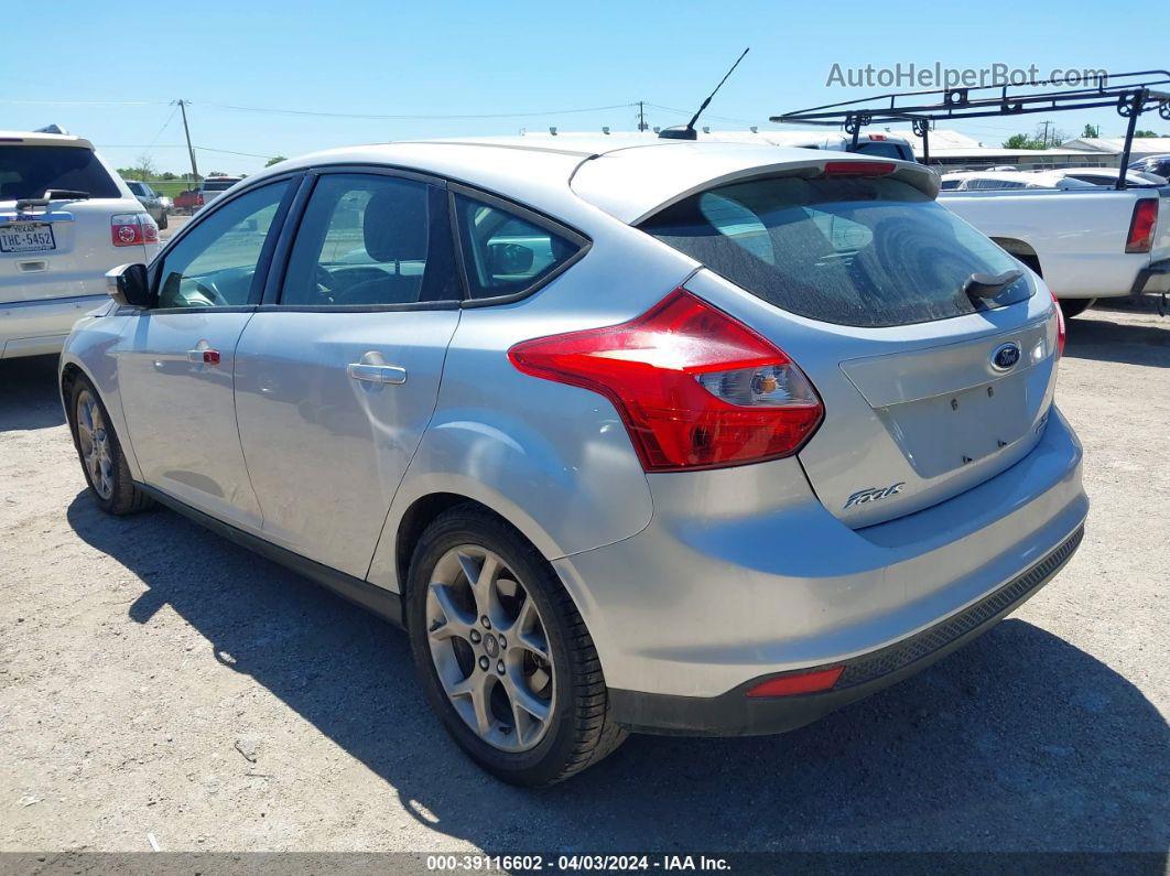 2014 Ford Focus Se Silver vin: 1FADP3K21EL177701