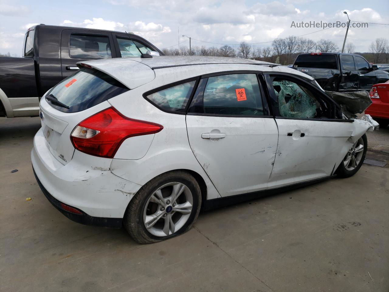 2014 Ford Focus Se White vin: 1FADP3K21EL411934