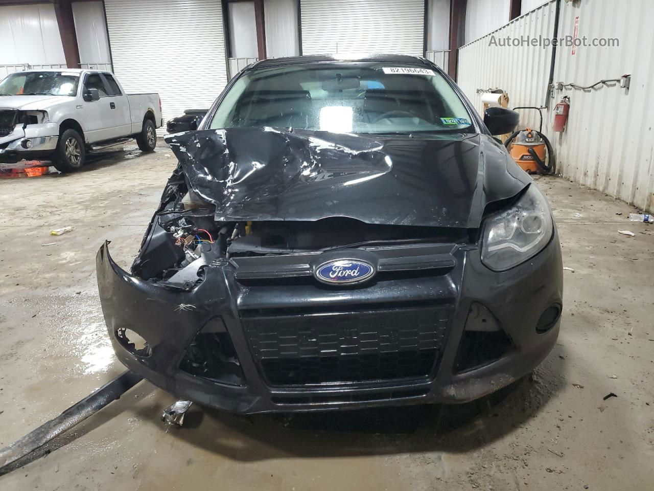 2014 Ford Focus Se Черный vin: 1FADP3K21EL456940