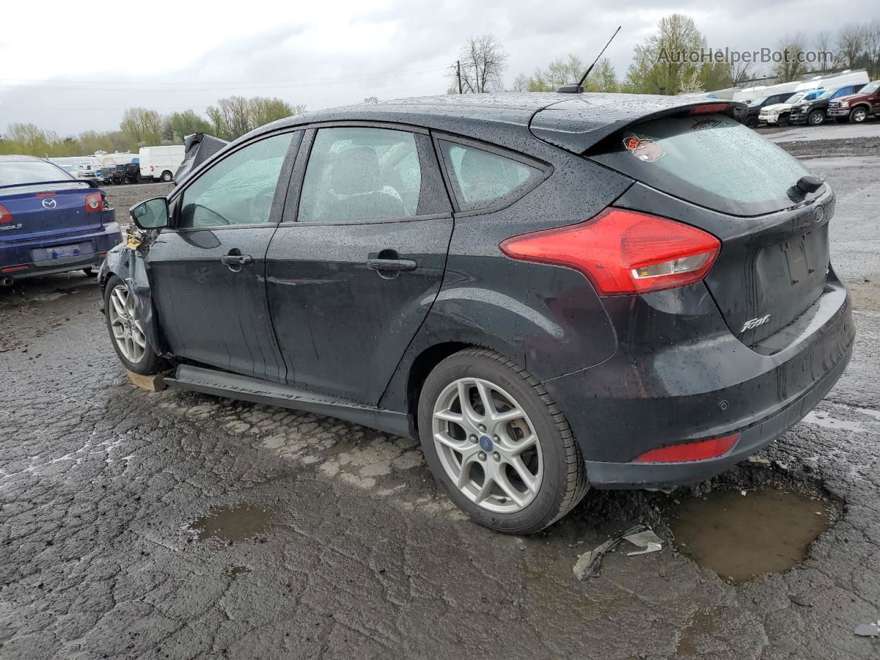 2015 Ford Focus Se Черный vin: 1FADP3K21FL375664