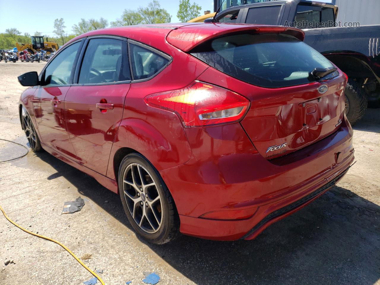 2015 Ford Focus Se Burgundy vin: 1FADP3K21FL378838