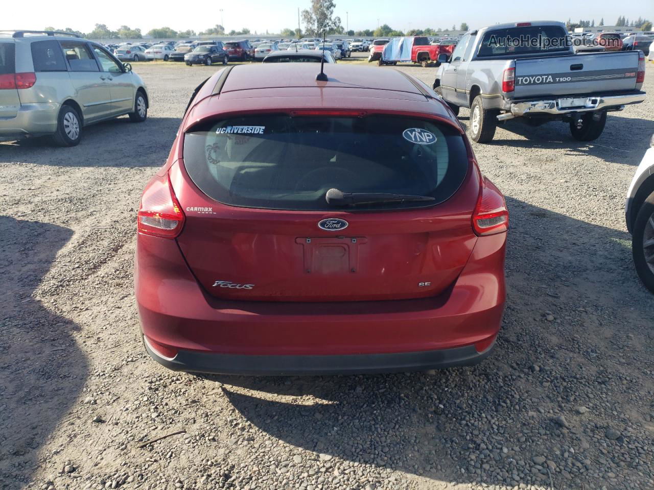 2016 Ford Focus Se Red vin: 1FADP3K21GL310606