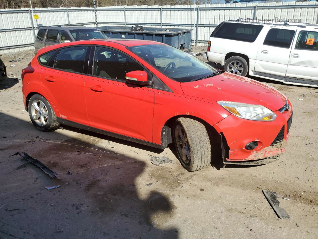 2014 Ford Focus Se Red vin: 1FADP3K22EL128667