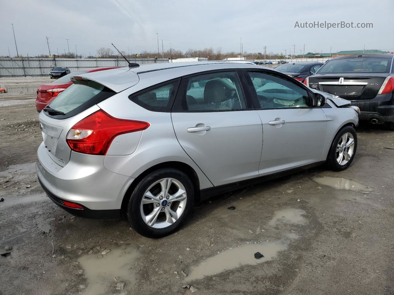 2014 Ford Focus Se Silver vin: 1FADP3K22EL388339