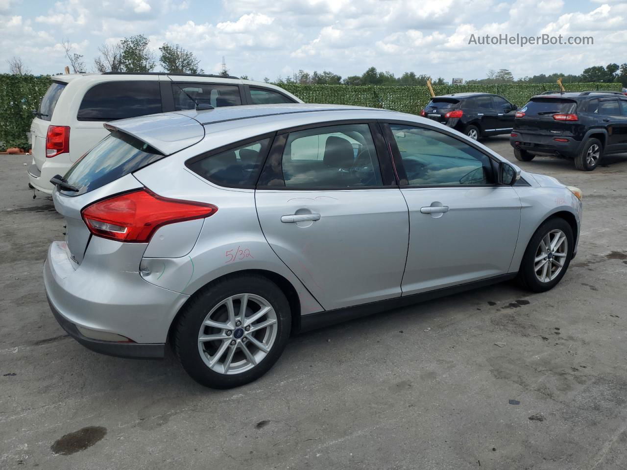 2015 Ford Focus Se Silver vin: 1FADP3K22FL244470