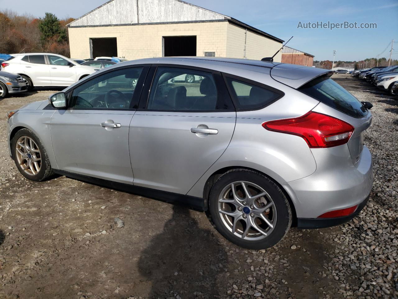 2015 Ford Focus Se Silver vin: 1FADP3K22FL270678