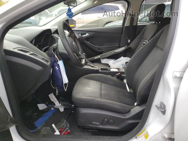 2016 Ford Focus Se Белый vin: 1FADP3K22GL287451