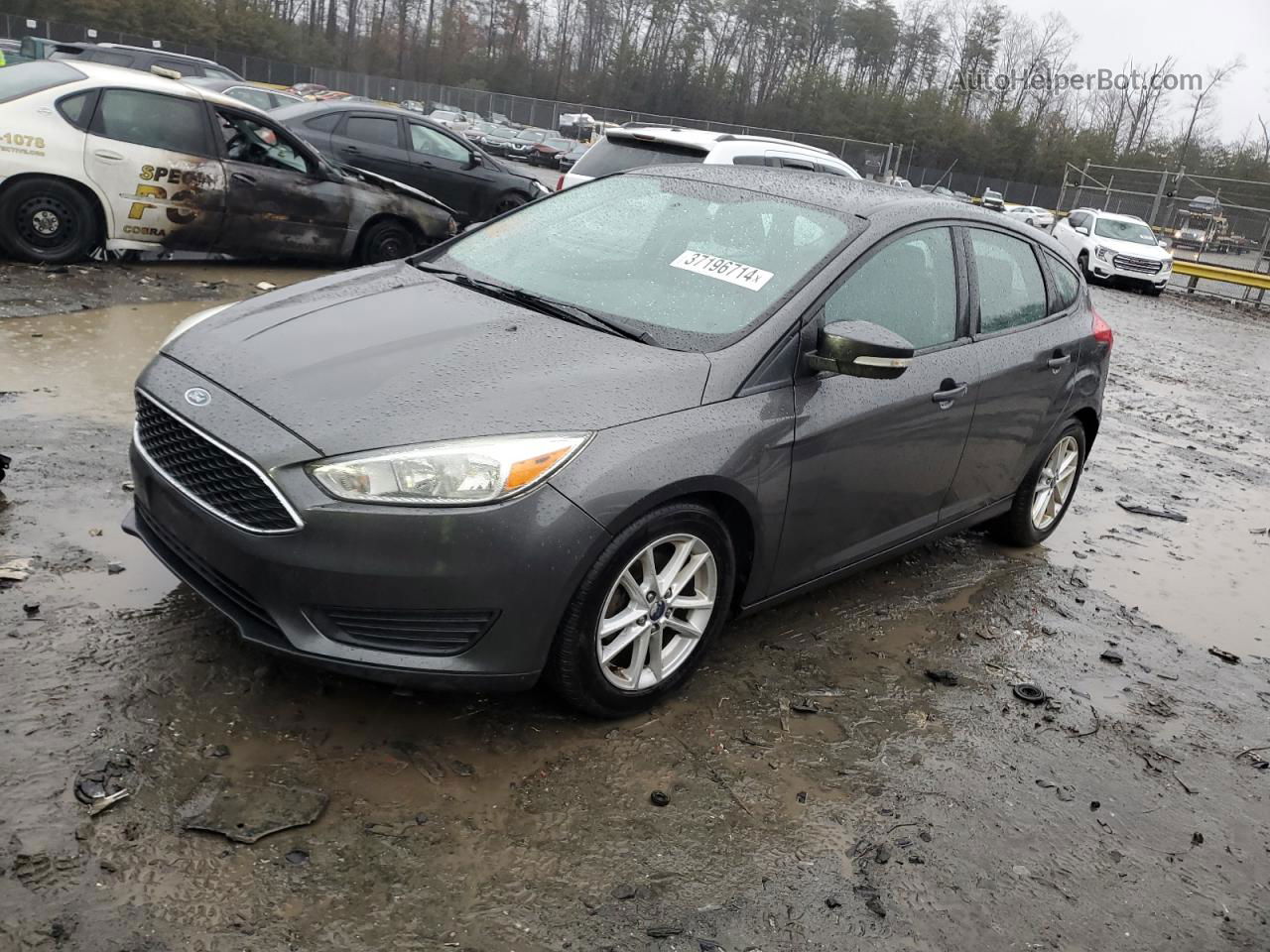 2016 Ford Focus Se Серый vin: 1FADP3K22GL294593