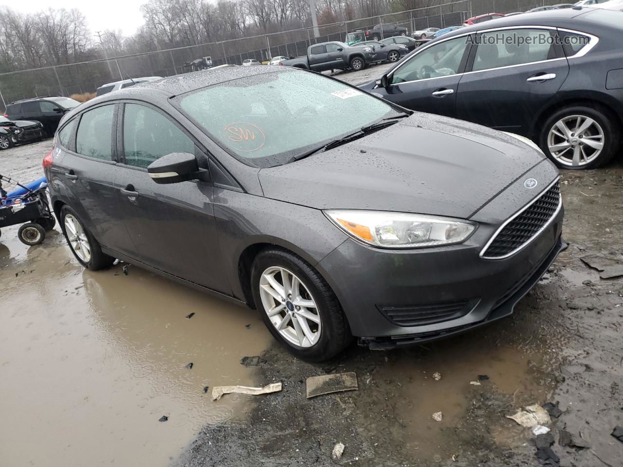 2016 Ford Focus Se Gray vin: 1FADP3K22GL294593