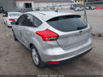 2018 Ford Focus Se Silver vin: 1FADP3K22JL262296