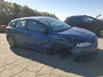 2018 Ford Focus Se Blue vin: 1FADP3K22JL291197