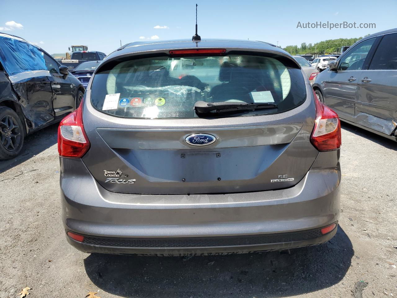 2014 Ford Focus Se Gray vin: 1FADP3K23EL182589