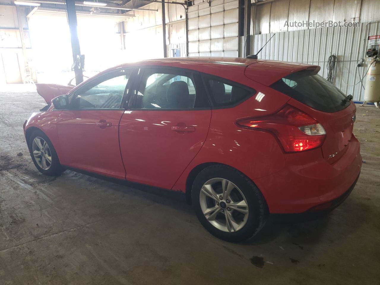 2014 Ford Focus Se Red vin: 1FADP3K23EL190188