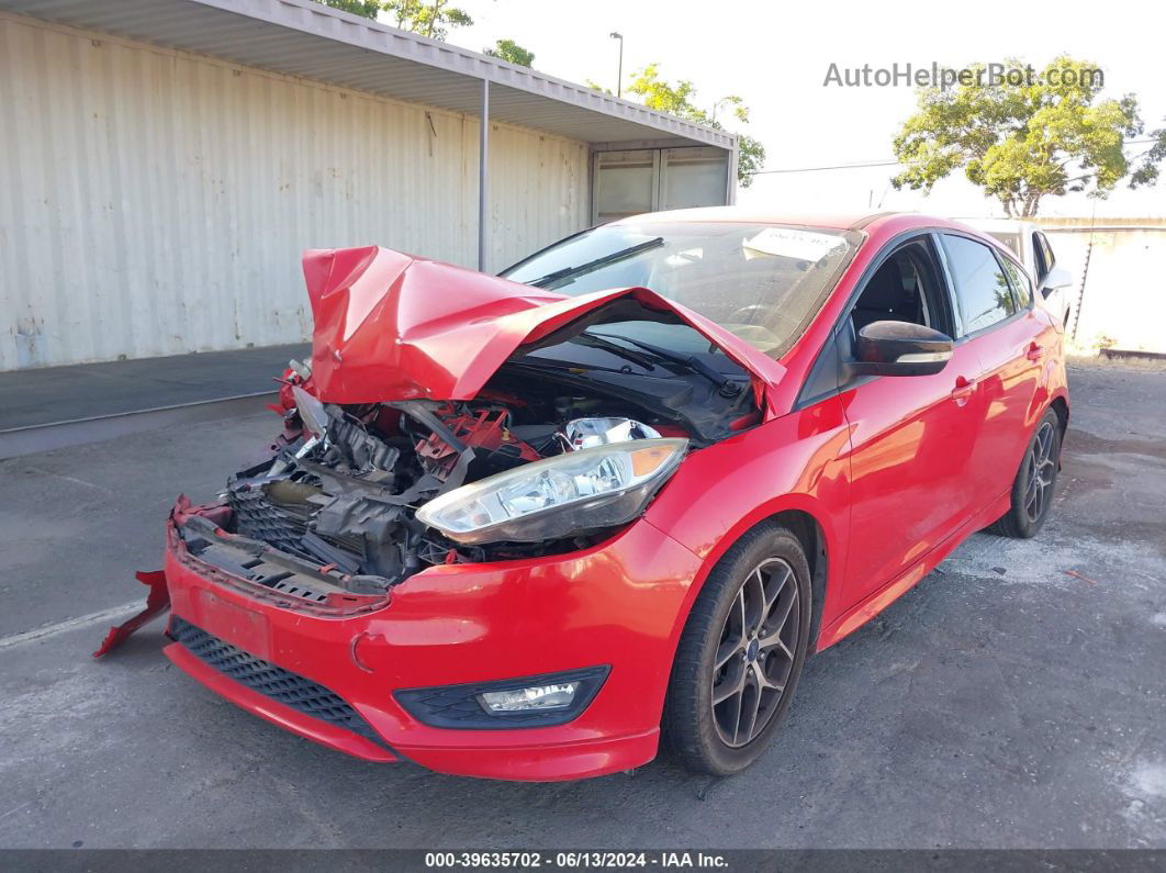 2015 Ford Focus Se Red vin: 1FADP3K23FL232621