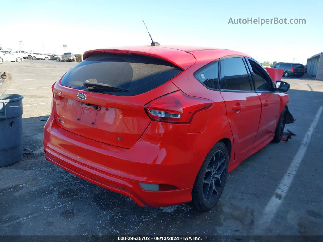 2015 Ford Focus Se Red vin: 1FADP3K23FL232621