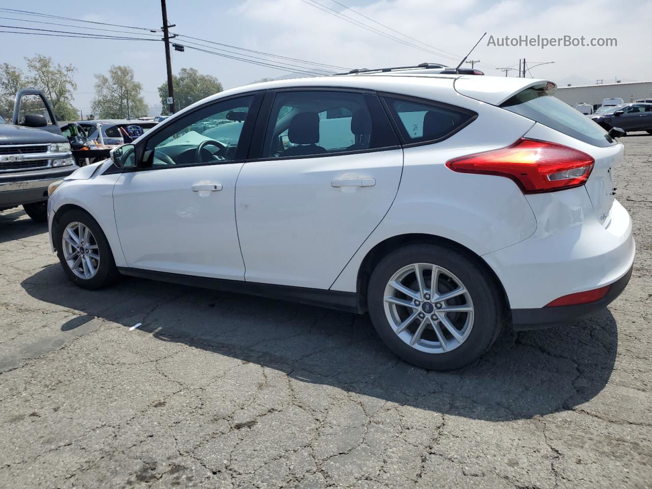 2015 Ford Focus Se White vin: 1FADP3K23FL248544