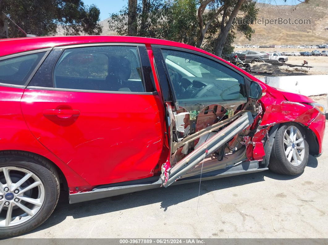 2016 Ford Focus Se Red vin: 1FADP3K23GL268682