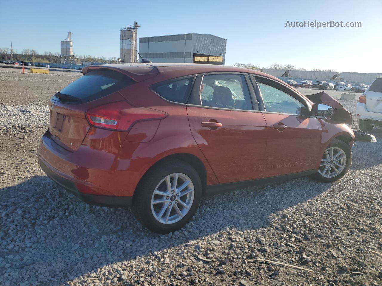 2018 Ford Focus Se Красный vin: 1FADP3K23JL259634