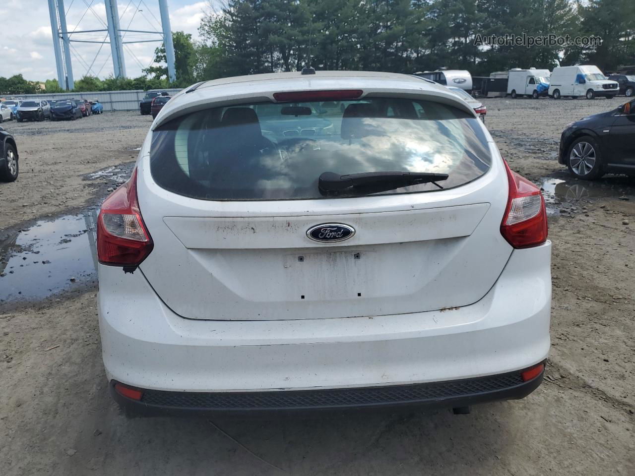 2013 Ford Focus Se White vin: 1FADP3K24DL216067