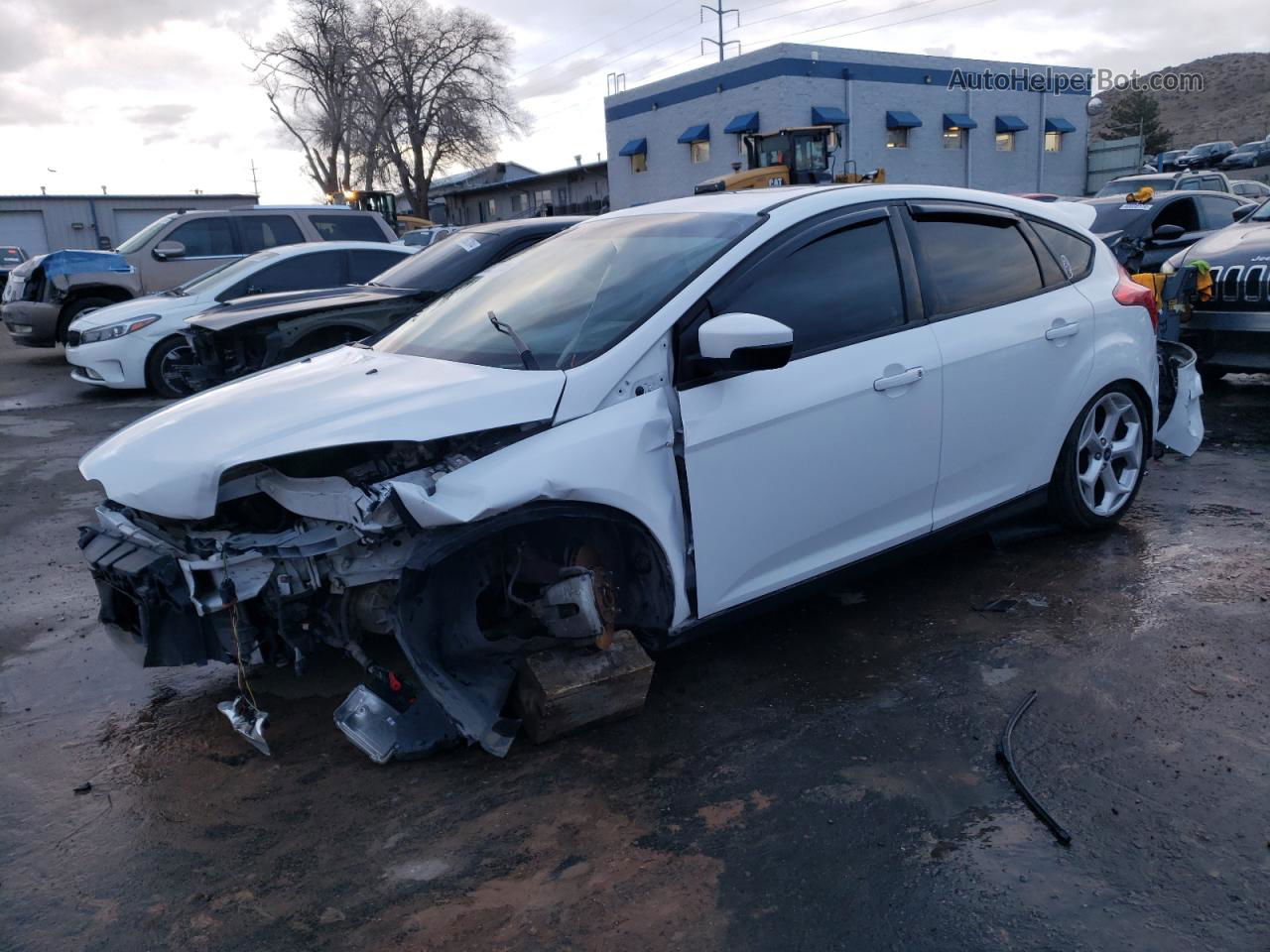 2013 Ford Focus Se White vin: 1FADP3K24DL370942