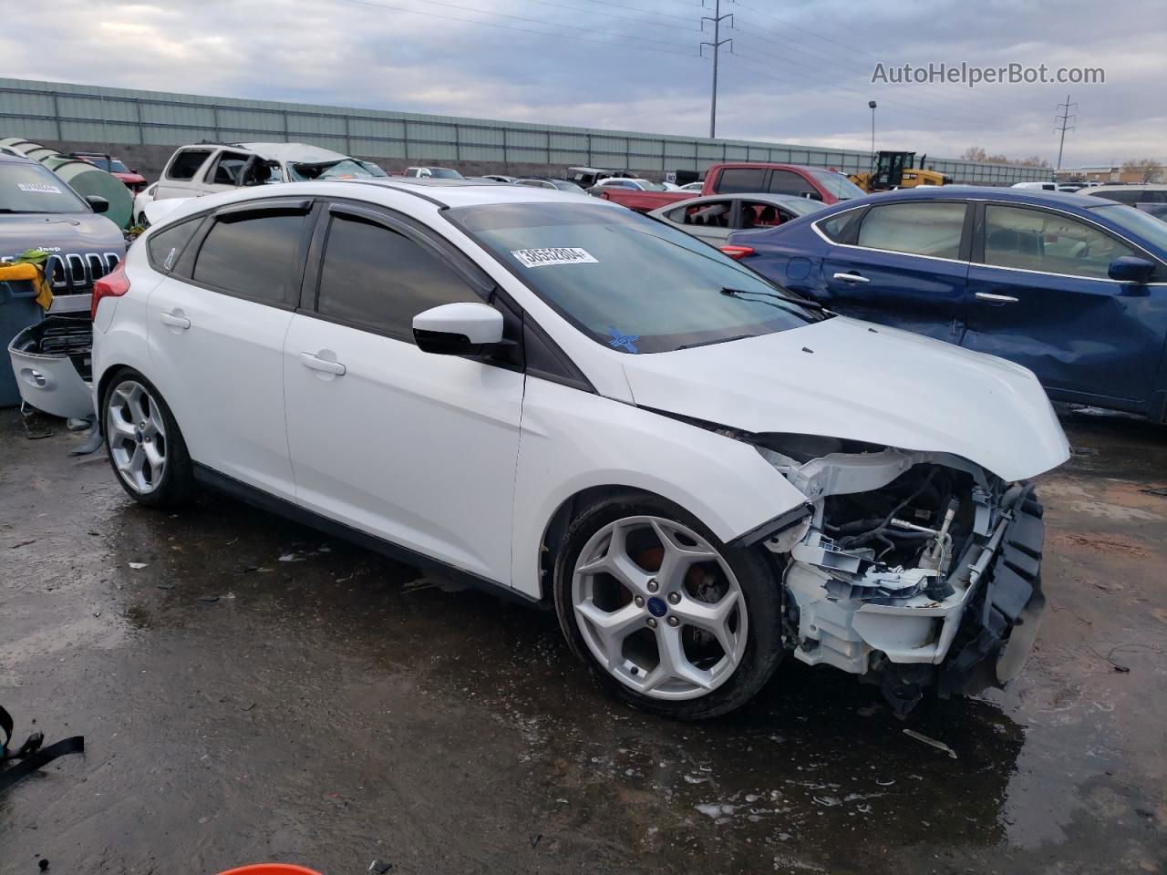 2013 Ford Focus Se White vin: 1FADP3K24DL370942