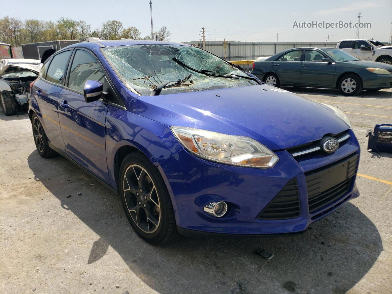 2014 Ford Focus Se Blue vin: 1FADP3K24EL184514