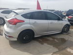 2015 Ford Focus Se Серебряный vin: 1FADP3K24FL384536