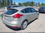 2016 Ford Focus Se Gold vin: 1FADP3K24GL214114