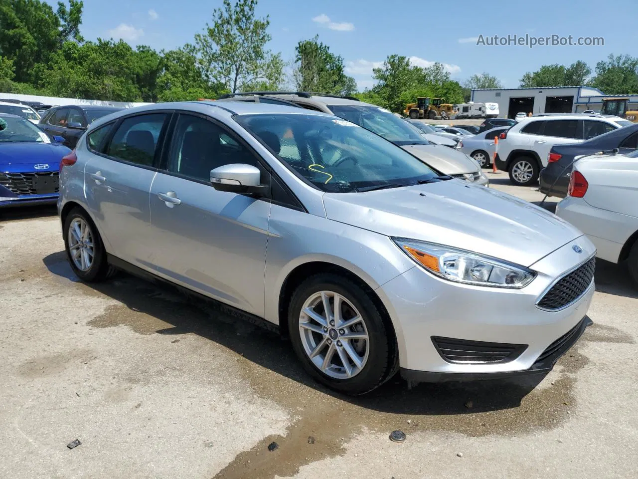 2016 Ford Focus Se Silver vin: 1FADP3K24GL331630