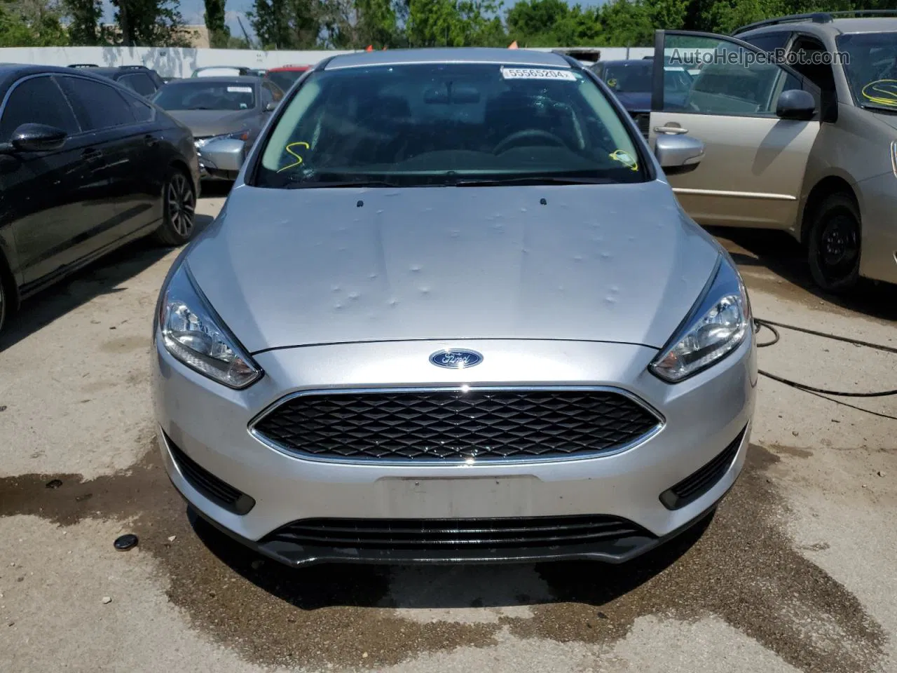 2016 Ford Focus Se Silver vin: 1FADP3K24GL331630