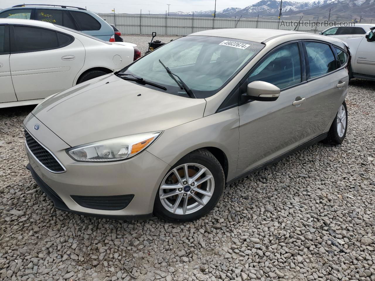 2016 Ford Focus Se Gold vin: 1FADP3K24GL338366