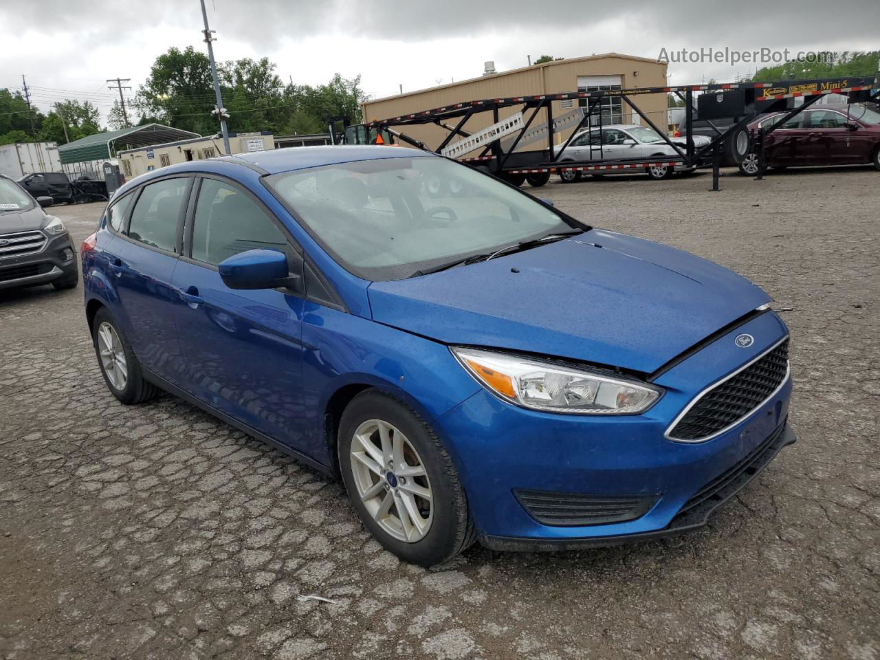 2018 Ford Focus Se Blue vin: 1FADP3K24JL239263